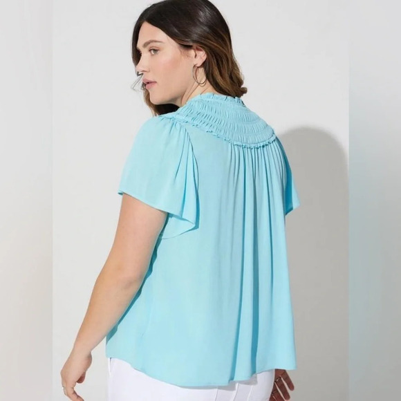 Torrid Washable Gauze Smocked  Yoke Ruffle Top Women Size 00 - Picture 1 of 10